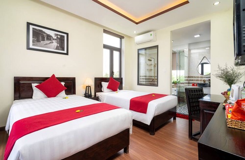 Cam Ha Bed & Breakfast | Ancient River Villa