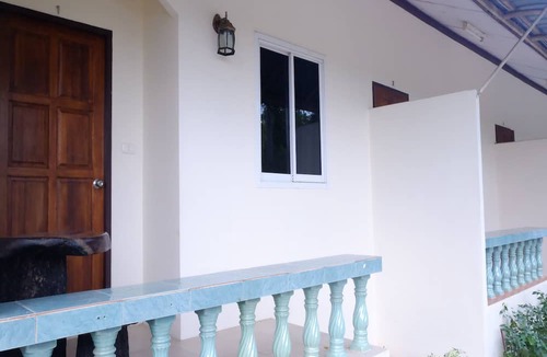 Chakphong Hotel | Ban Medsai Resort