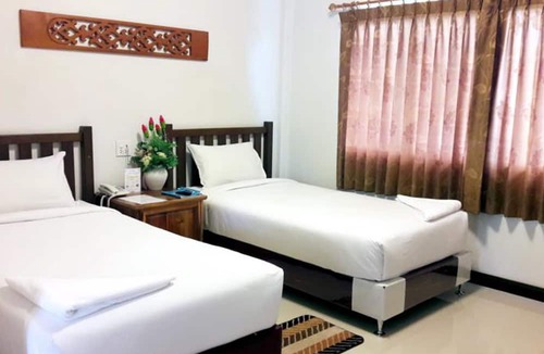 Nakhon Si Thammarat Hotel | Khum Nakhon Hotel