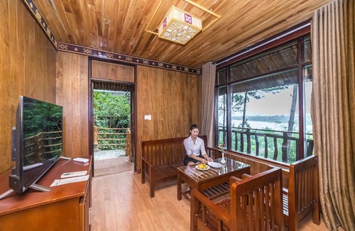 Huong Tra Resort | Sankofa Village Hill resort and Spa