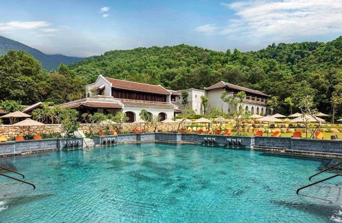 Uong Bi Hotel | Legacy Yen Tu - MGallery