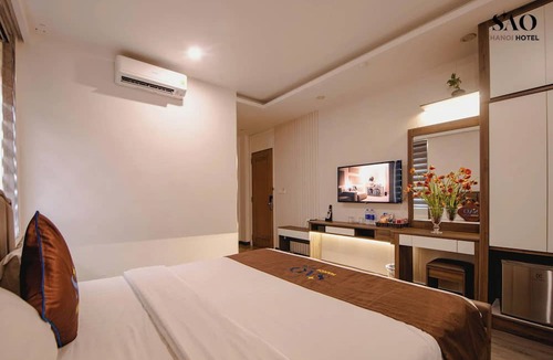 Long Bien Hotel | Khach San Sao