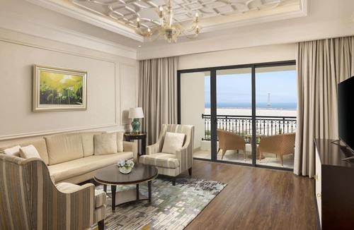 Cua Lo Hotel | Vinpearl Cua Hoi, Affiliated by Meliá