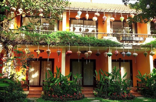 Luong Son Cabin | Luong Son Retreat