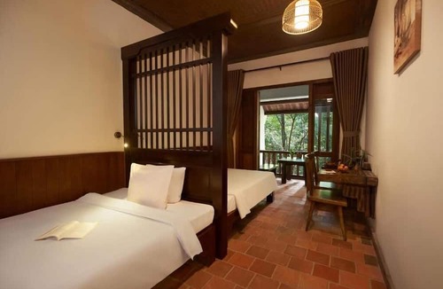 Uong Bi Hotel | Yen Tu Village