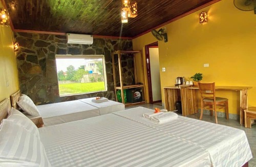 Hoa Lu Cabin | Rocky Mountain Ecolodge