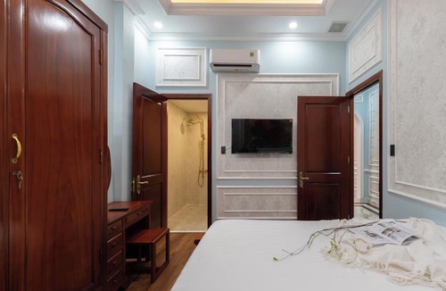 Downtown Ho Chi Minh City Apartment | Ben Thanh Maison