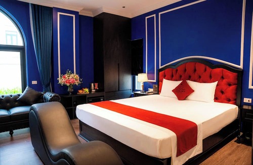 Ha Dong Hotel | Lumi Sky Hotel HN by BAY LUXURY
