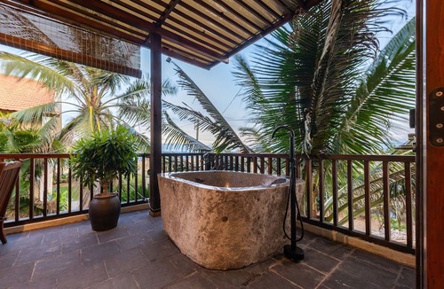 Dong Hoa Hotel | Sun Village Beach Resort