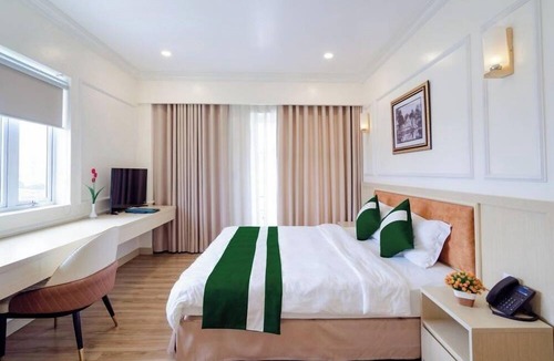 Thai Binh Hotel | Khach san White Palace Lam Son