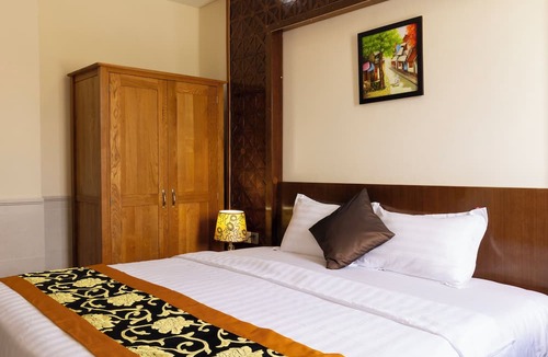 Hoc Mon Hotel | California Saigon Boutique Hotel