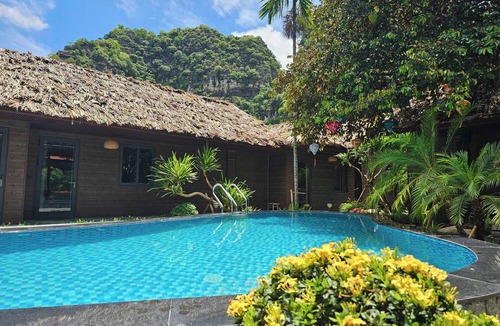 Hoa Lu Cabin | An Riverside Ecolodge