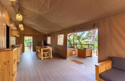 Ke Ga Hotel | WoCAL Resort Ke Ga