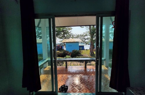 Bai Lan Resort | Sunset Hut