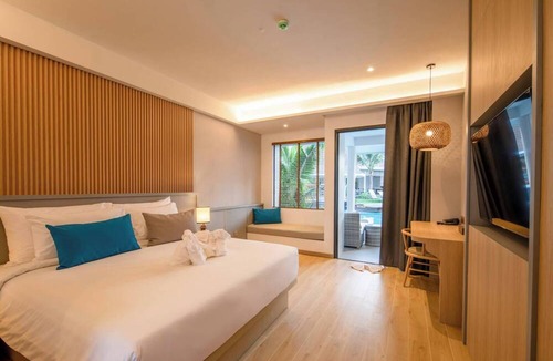 Thep Kasattri Resort | Lalynn Resort & Villas