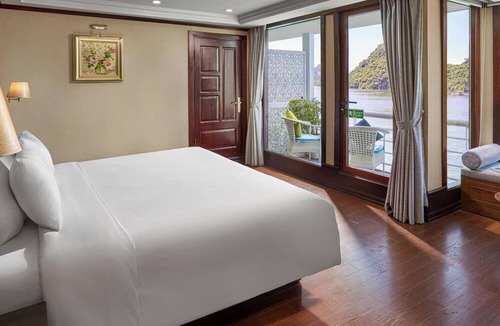 Ha Long Boat Rental | Verdure Lotus Classic Cruise on Lan Ha Bay