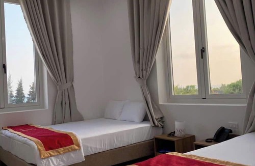 Tuy Phong Hotel | Viet Huong Hotel
