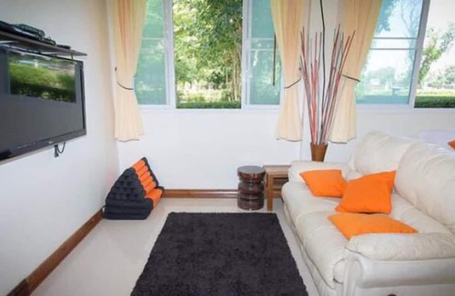 Doem Bang Nang Buat House | Tharnrarin Villa Suphan Buri