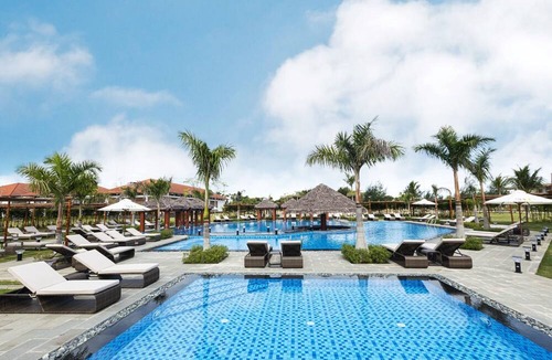 Phu Vang Hotel | SBH Gloria Hue