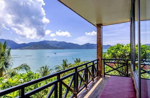 Nha Trang Resort | Green Oasis Nha Trang Resort