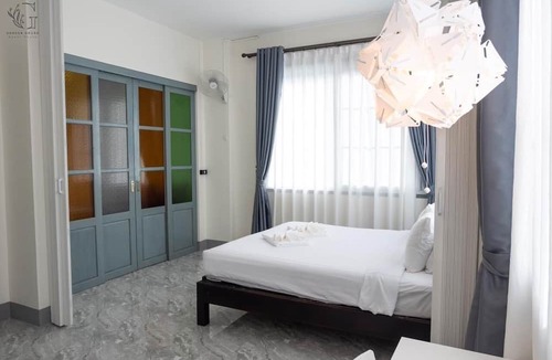 Luang Prabang Villa | The Garden House Room 3