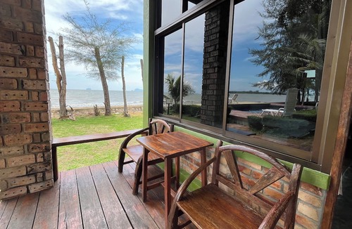 Thung Wa Hotel | The Chevalley beach resort
