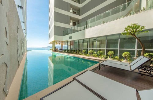 Tran Phu Beach House | 5 Star Living Ocean View