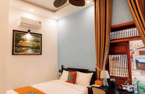 Hue Hotel | 75 Garden INN