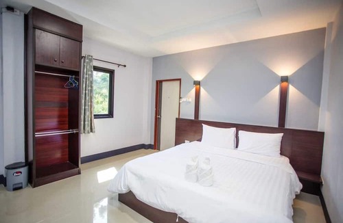 Amnat Charoen Hotel | Nakarin Hotel