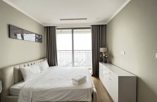 Tu Liem Apartment | Vinhomes Gardenia - 2 Brs Apartment