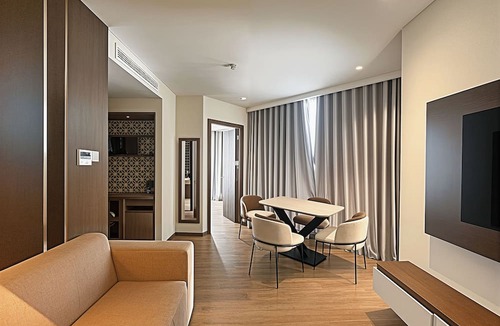 Suoi Nuoc Beach Hotel | Sunrise Oceanfront Mui Ne - V Ruby