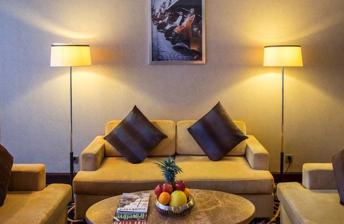Phu Nhuan Hotel | Eastin Grand Hotel Saigon