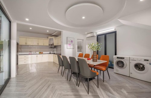 An Hai Đong Villa | Cam On Luxury Pool 4BR Villa by the Beach