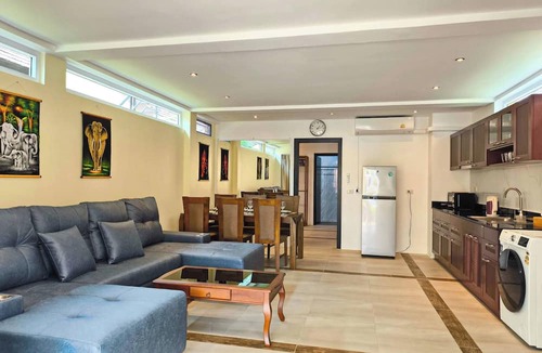 Klong Son Villa | 4 Bedroom Deluxe Beach Villa 21C, Blue Haven Bay Resort