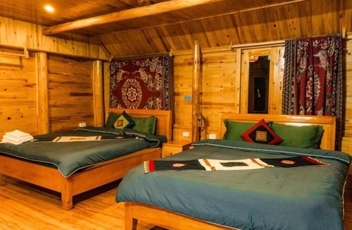 Sa Pa House | Hmong Wooden Home