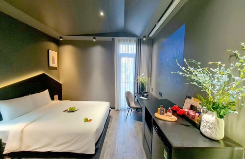 District 10 Apartment | Kin Wander Tan Binh, The Mountain