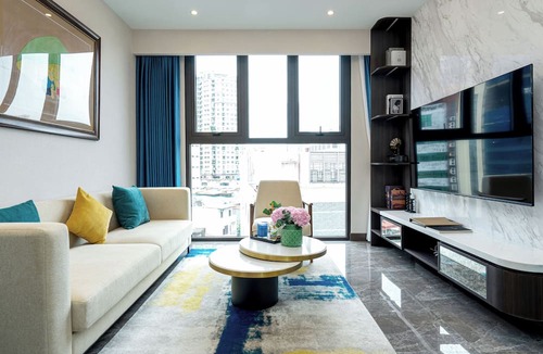Lang Ha Apartment | The Gloria Serviced Apartment by Silk Path