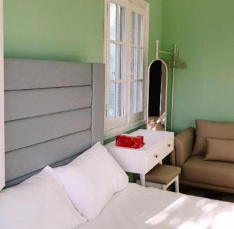 Huong Thuy House | Dreamie House