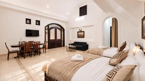 Thu Thiem Hotel | Amory Villa Thao Dien