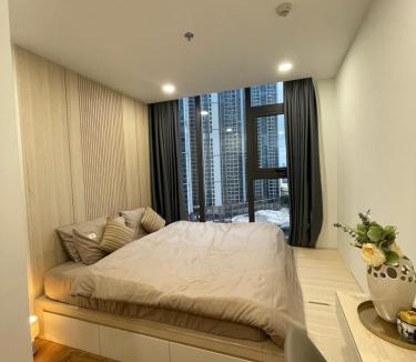 Binh Thuan Apartment | Ecogreen Saigon apartment, 7mins to SECC and RMIT, with Gym-Pool