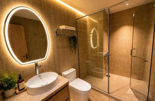 Da Kao Apartment | Hoa Villa - View of Landmark 81 - Near Ben Thanh Market