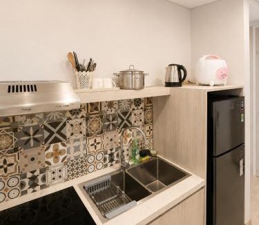 Tran Phu Beach Apartment | Gold Coast Holiday Apartments by Man