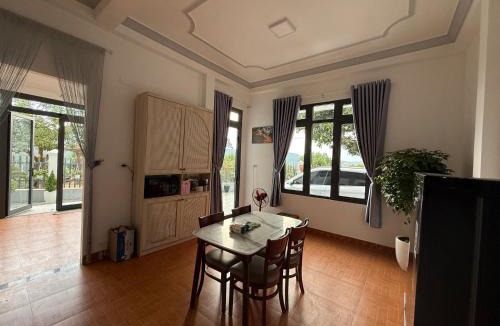 Chau Duc Villa | Ốc House