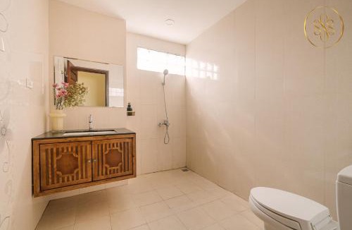 Hang Buom Apartment | Old Quarter Boutique Apartments with lift by Ssens Homes