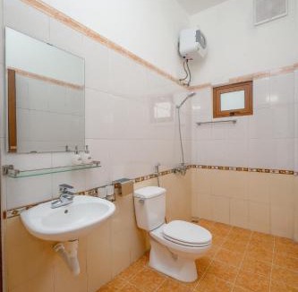Đong Thanh Hotel | South Star Hotel