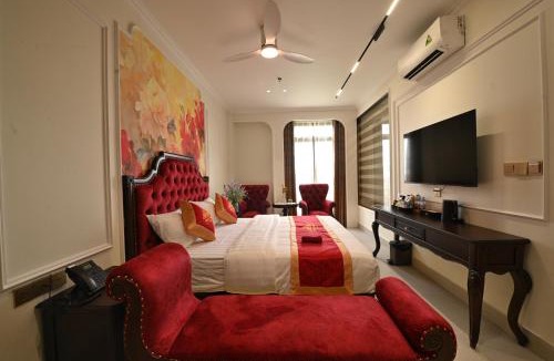 Binh Giang Hotel | Nhật Long Hotel