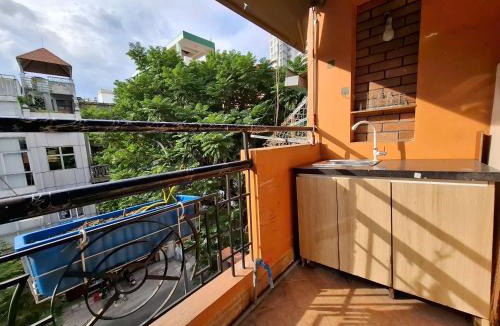 Phuong 8 House | LUNARIA corner of Tan Dinh