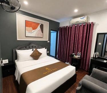Ha Dong Hotel | Hotel Red River