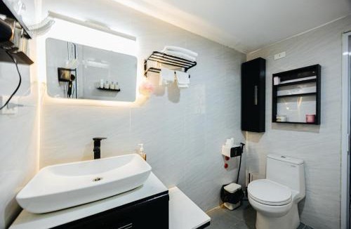 Truc Bach Apartment | Little Peace Hanoi