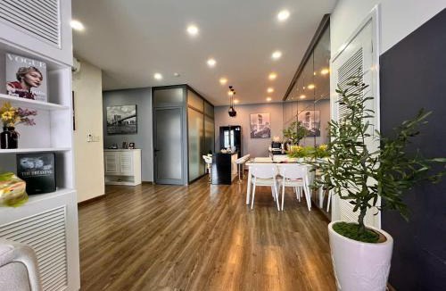 Vinh Phuoc Apartment | Nata Seaside Home - Spacious Beachfront Stay